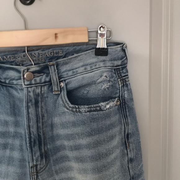 American Eagle - High Waisted Jeans - Picture 6 of 8